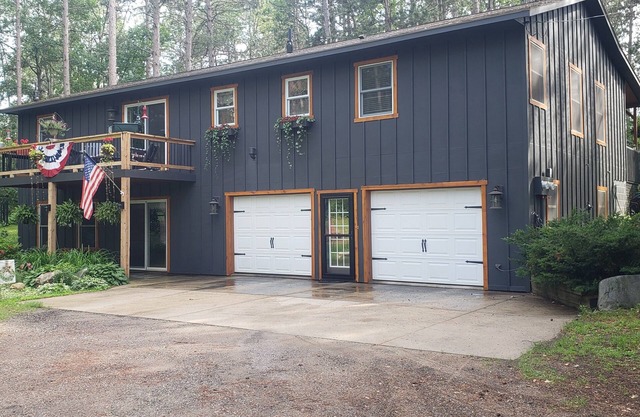 Lake Country Home in the Pines Is A Relaxing Vacation Getaway