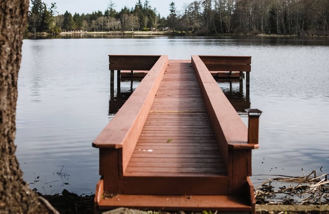 Lake Diva | Private Estate on a Quiet Lake Just Two Blocks From the Beach