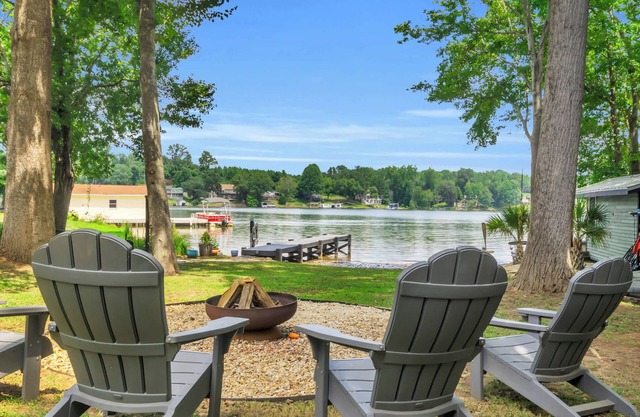 Lake Escape - Paddle Cove - 6 Bedrooms