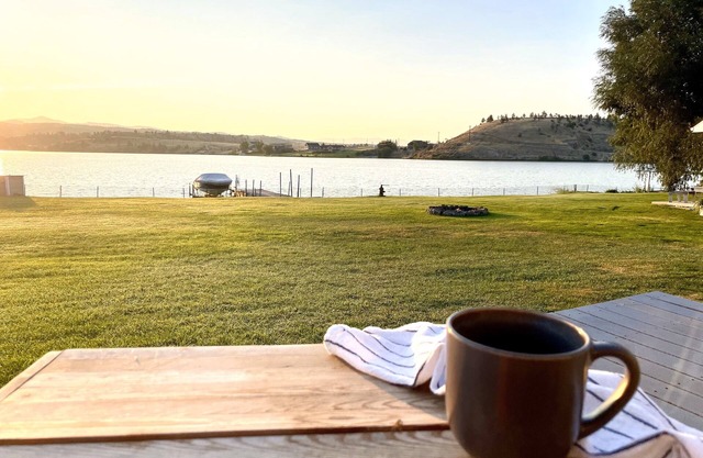 LAKE ESCAPE - Waterfront Property