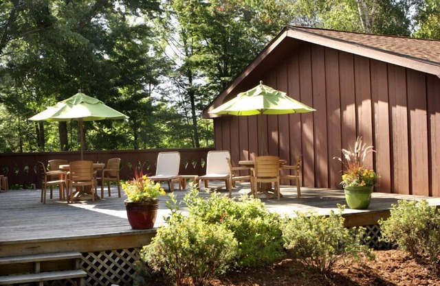 Lake Forest Resort & Club