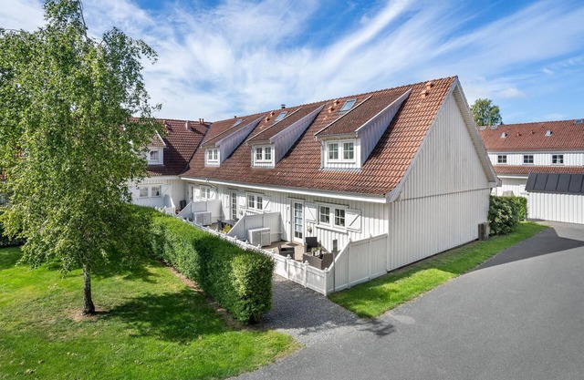 Lake front apartment in Nykøbing Sj