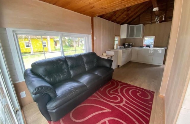 Lake Front Sandbanks Family Camp -10mins to Outlet Beach & Provincial Park