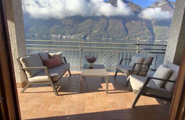 Lake Front with Large Balcony, Lake Access & Boat Dock