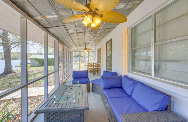 Lake Gerald Cabin Rental w/Boat Dock & Grill!