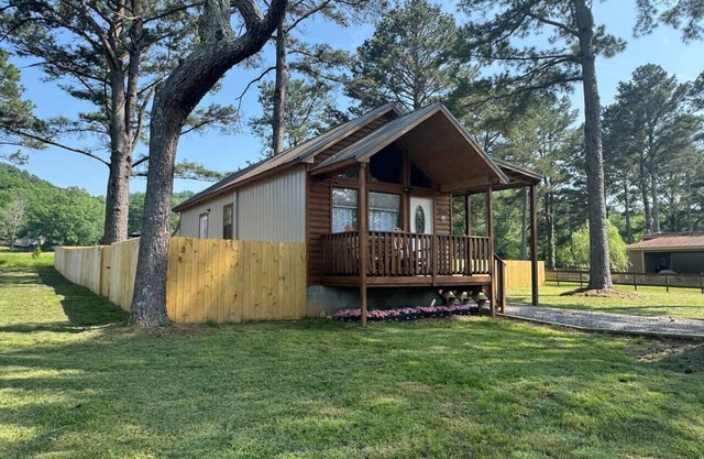 Lake Guntersville Cabin - Coco Château | ViP
