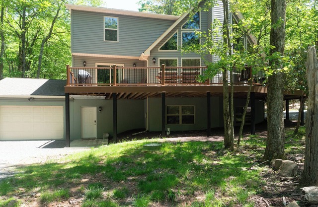 Lake Harmony Area - Beach AccessnAmazing Game Room & Tons of Room for Everyone