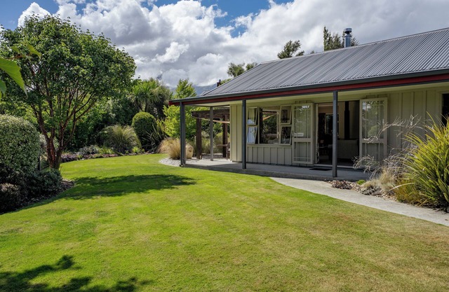 Paradise Hawea Holiday 
