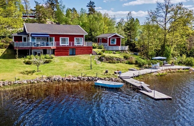 Lake House Retreat with a Dock & Boat