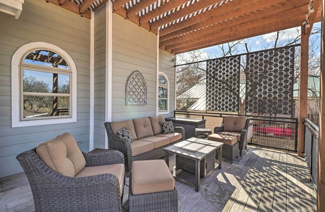 Lake LBJ Waterfront Vacation Rental!