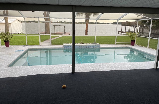 Lake life living 45 mins from most central FL theme parks.