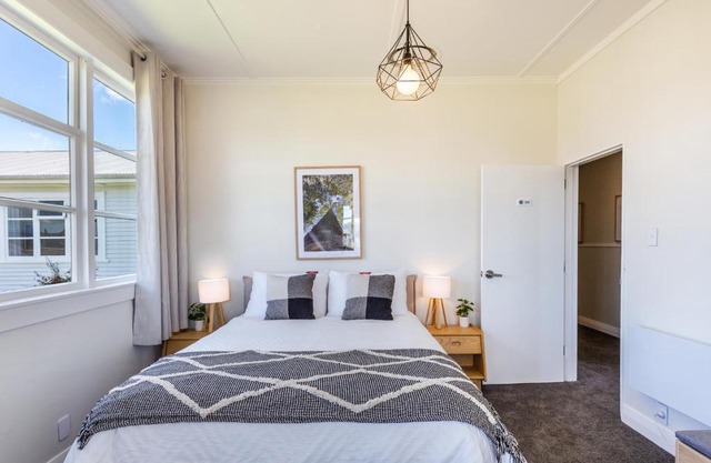 Lake Maraetai Lodge