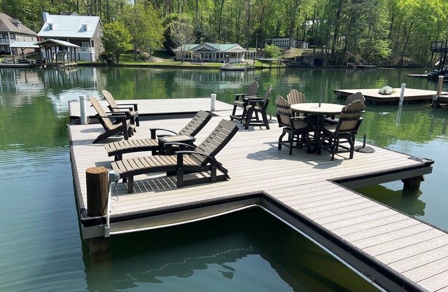 Lake Martin Decorators Delight! October dates available!