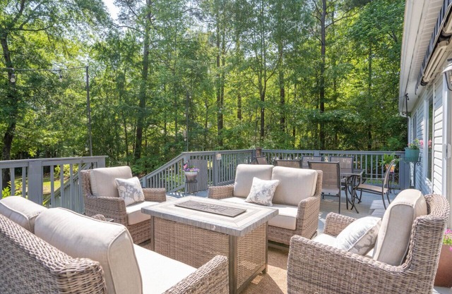 Lake Oconee Dock Kayaks Game Room Pet Friendly