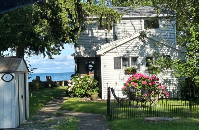 Lake Ontario Waterfront Charming 3-bedroom house gorgeous sunrises and sunsets.