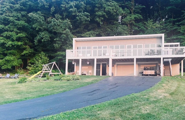 Lake Redstone Home - Easy Access to Wisconsin Dells