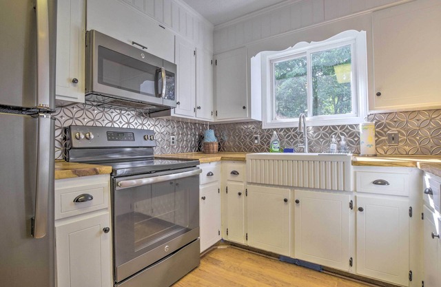 Lake Retreat in Carolina Trace w/Resort Amenities