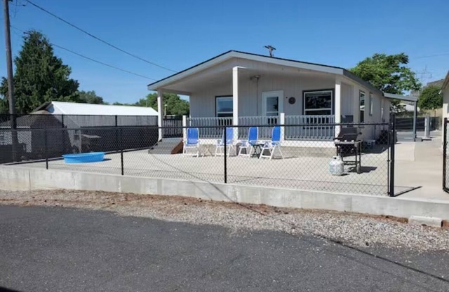 Lake Roosevelt View Retreat Grand Coulee