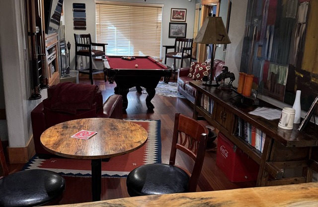 Lake Tahoe Luxury Guest Quarters. Walking distance from the Lake and Beaches