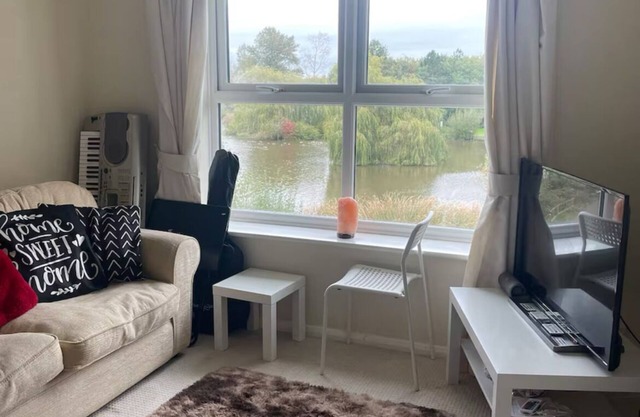 Lake View Apartment