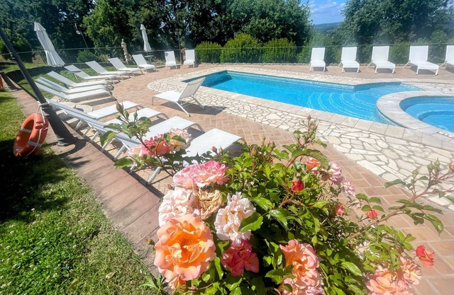LAKE VIEW - BOLSENA - AMAZING ! EXCLUSIVE VILLA/POOL/JACUZZI/SLEEPS 24