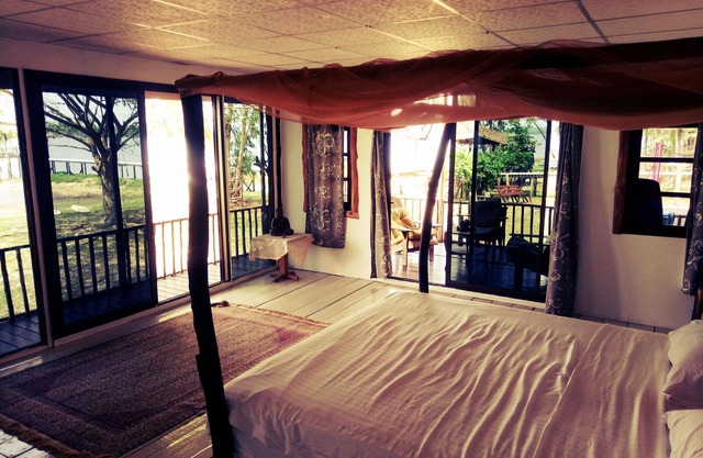 Lake View Cabin In a Eucalyptus Forest