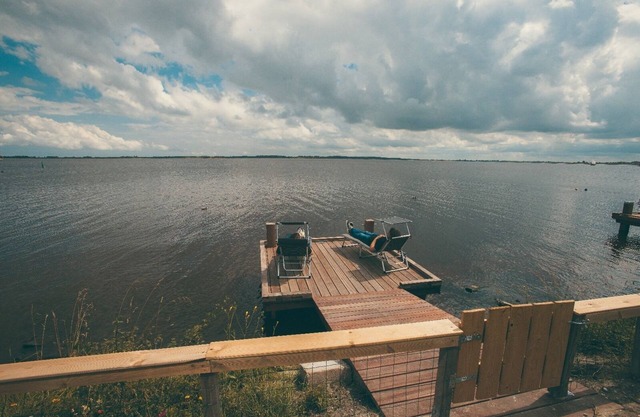 Lake view vacation home at the Lauwerssee
