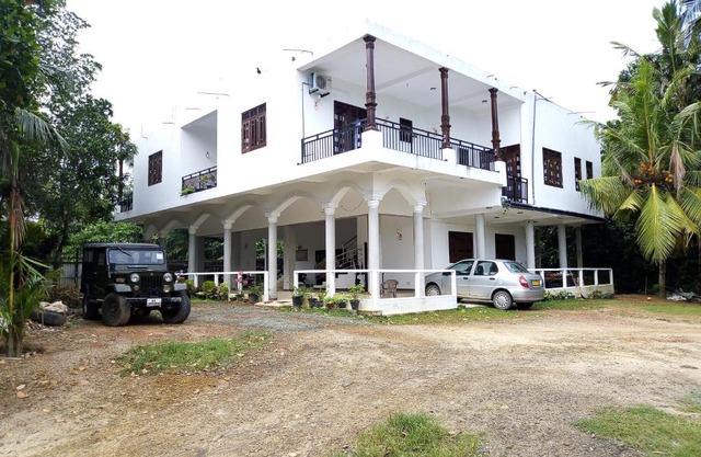 Lake Villa