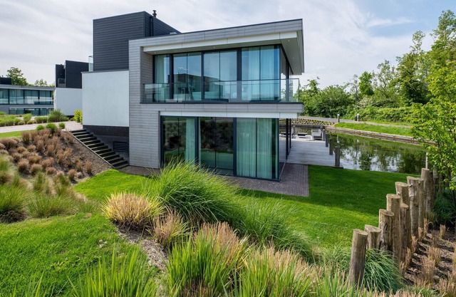 Lake villa on the Veerse Meer with dock - Harbour Villas Zeeland - 10 persons