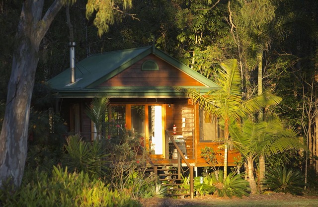 Lake Weyba Cottages Noosa