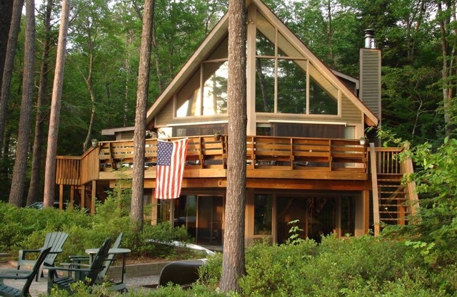 Lake Winnipesaukee Lakefront Home With Great Sandy Beach/Swim Area