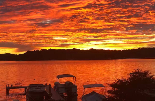 LAKEFRONT - 3-bedroom apartment on Lake Hopatcong - Main Lake Views