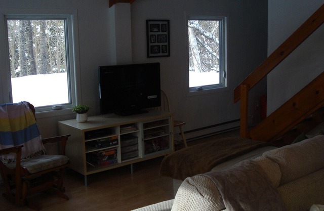 LAKEFRONT COTTAGE/VTT & SKIDOO/ski de fond, raquette , randonnée