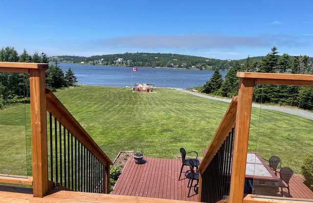 Lakefront home near Lawrencetown Beach with private sauna, hot tub and cold bath