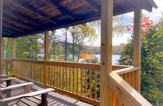 Lakefront Cabin - dock, beach, sauna, and views!