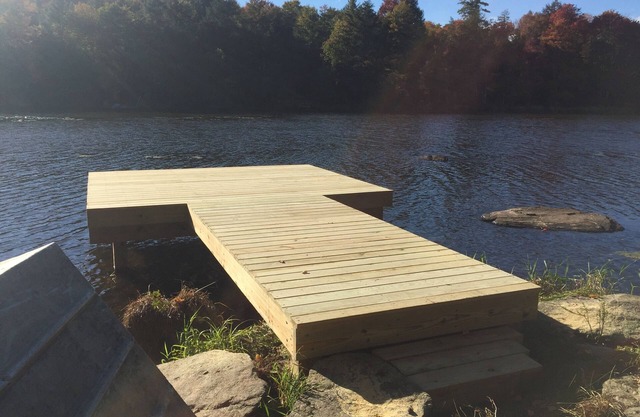 Lakefront Catskills Lodge