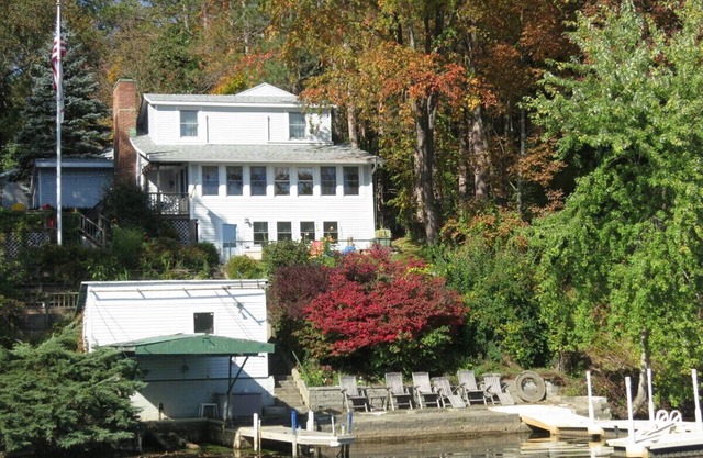 Lakefront, Cooperstown Dreams Park/All Star Village nearby- canoe and kayaks,