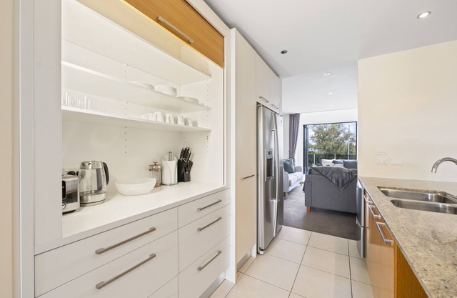 Lakefront Escape - Taupo Holiday Home