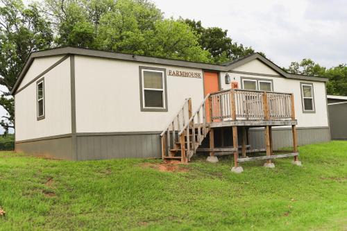 Lakefront Farm House - 34