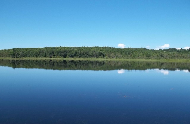 Lakefront Getaway with Kayak, Canoe and dock