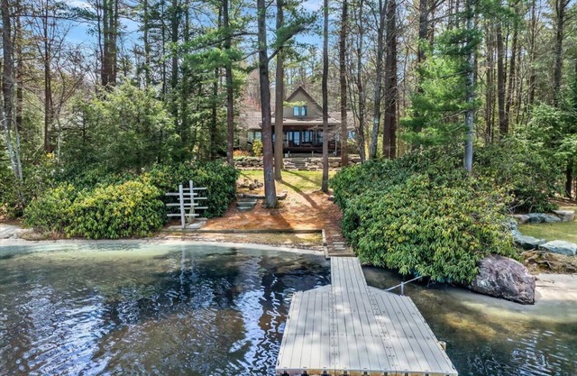 Lakefront Lake Naomi Modern | Sun Room | Gym