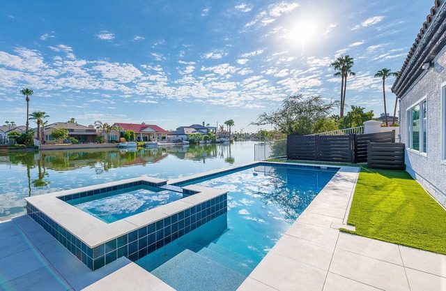 Lakefront Lux by HomeSlice Stays