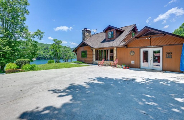 Lakefront North Carolina Abode with Grill and Fire Pit