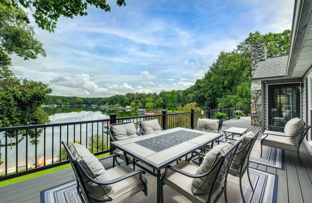 Lakefront Sherrills Ford Haven w/Boat Dock!
