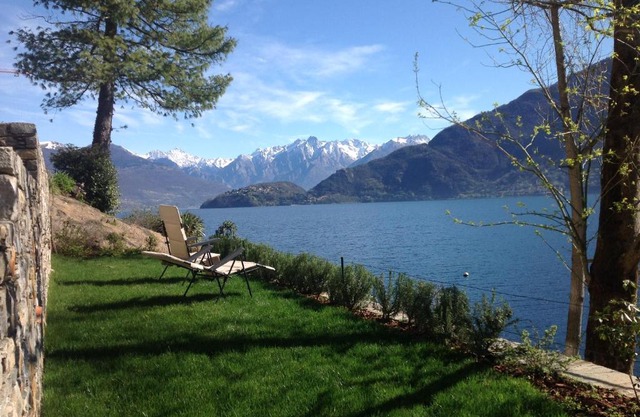 Lakefront Villa Del Pierangelo