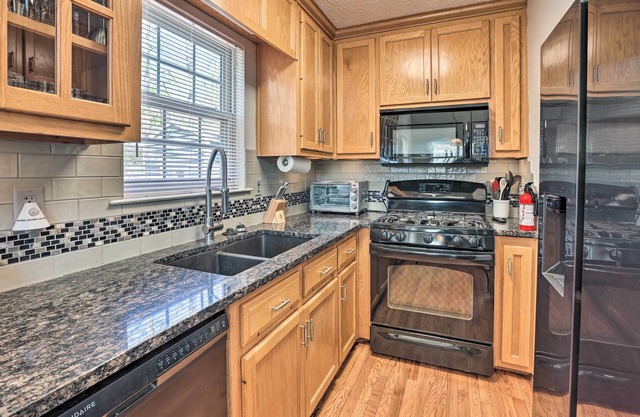 Lakefront Wedowee Home w/Private Dock & Hot Tub!