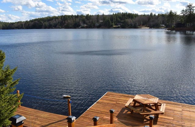 Lakehouse w/ Private Docks, Beautiful Sunsets: Perfect for every season