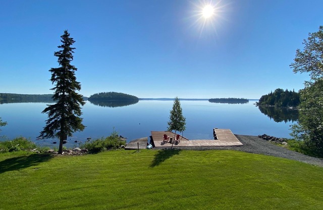 Lakehouse105 Bear Den
