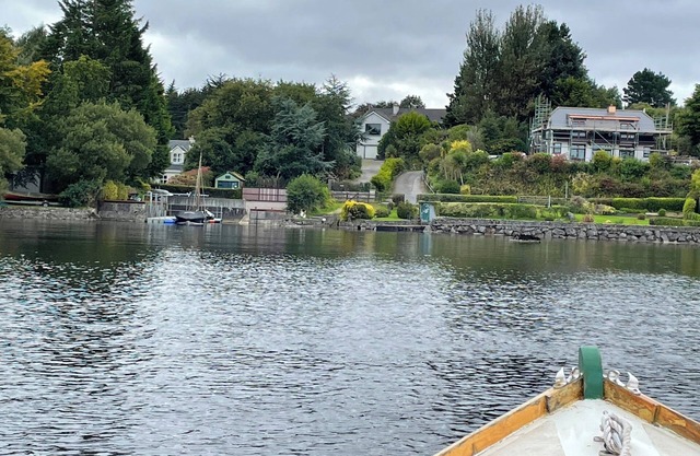 Lakeside Apartment Retreat in Oughterard Connemara