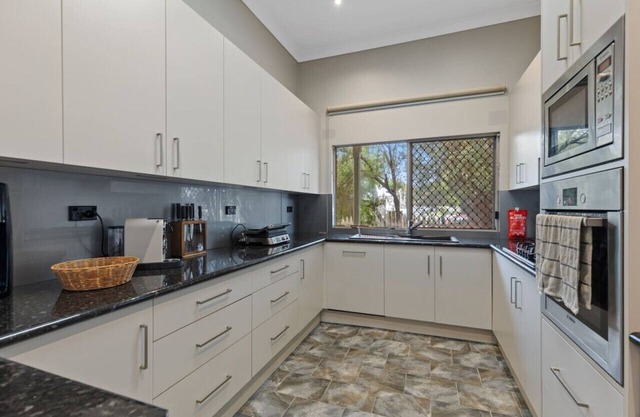Lakeside Charm: 3-Bedroom Home